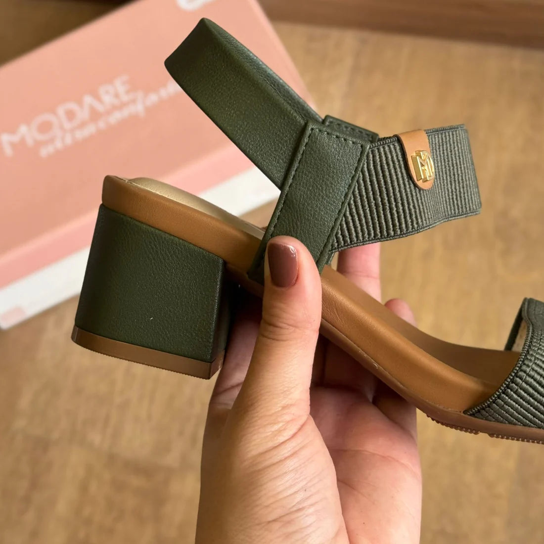 Sandália Modare Elástico